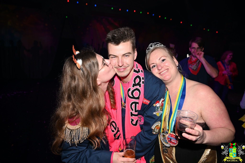 ../Images/6x11 Kaninefaaten Jubileumfeest 630.jpg